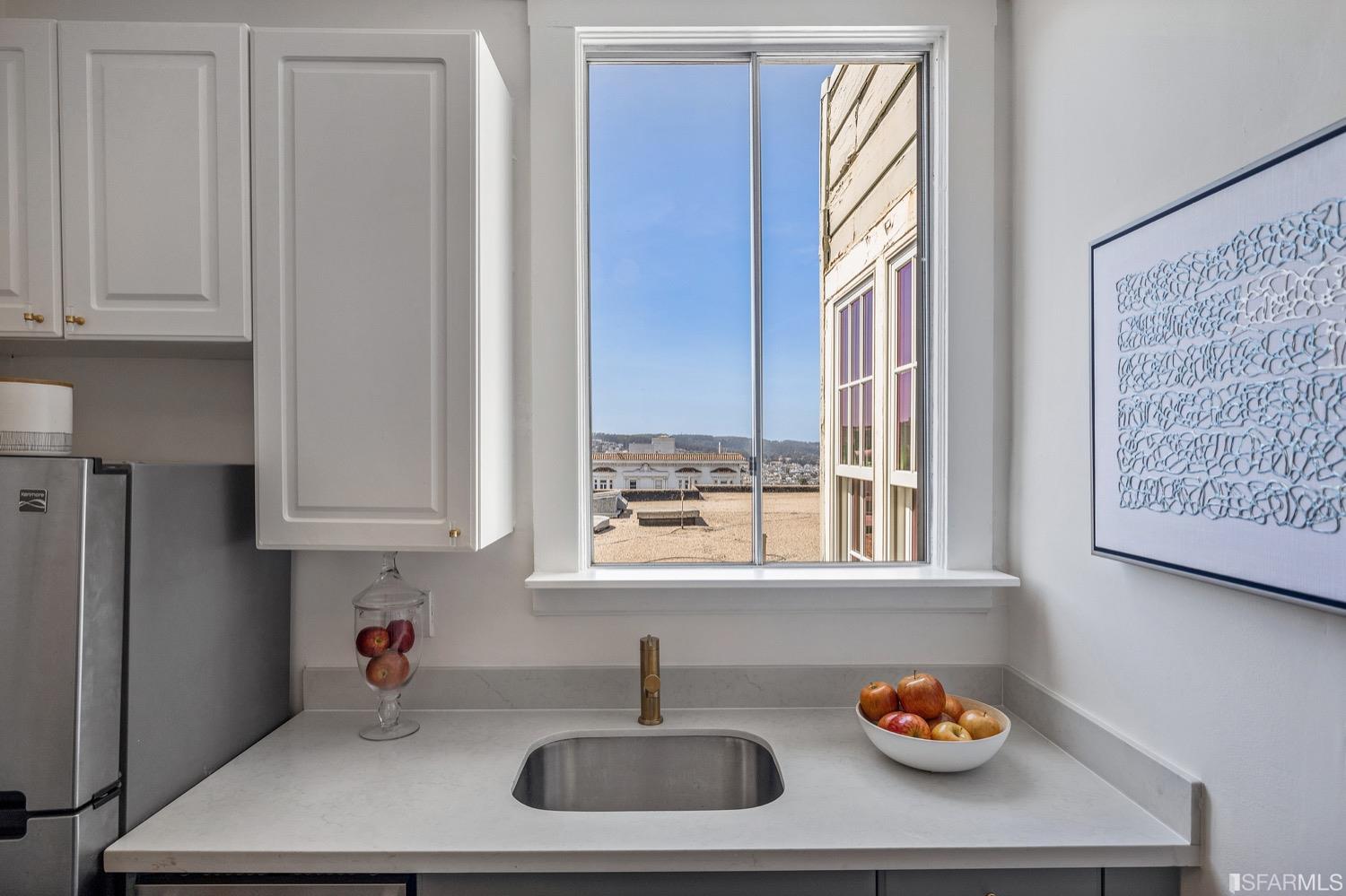 1335 Union Street Unit: 11