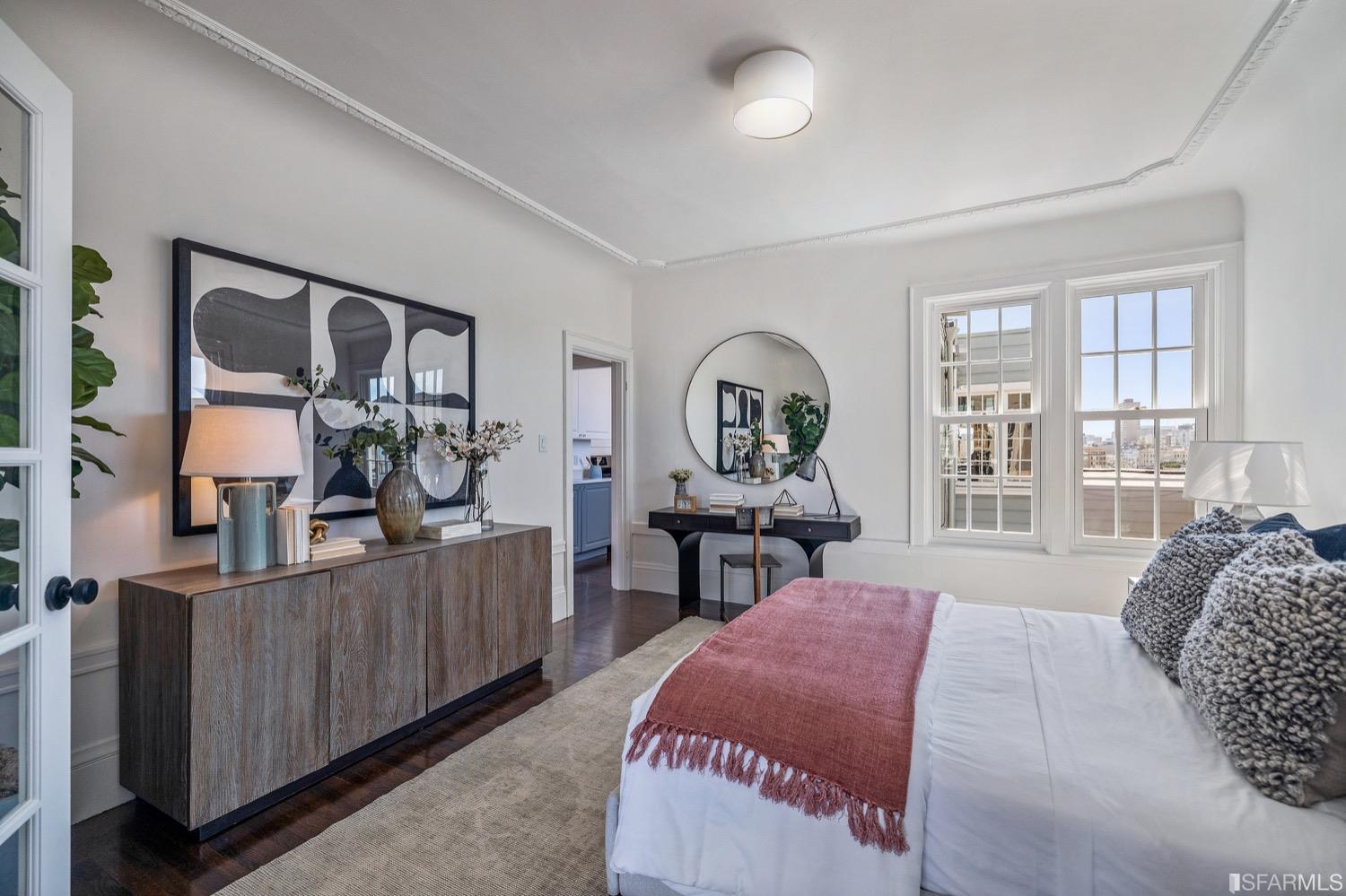 1335 Union Street Unit: 11