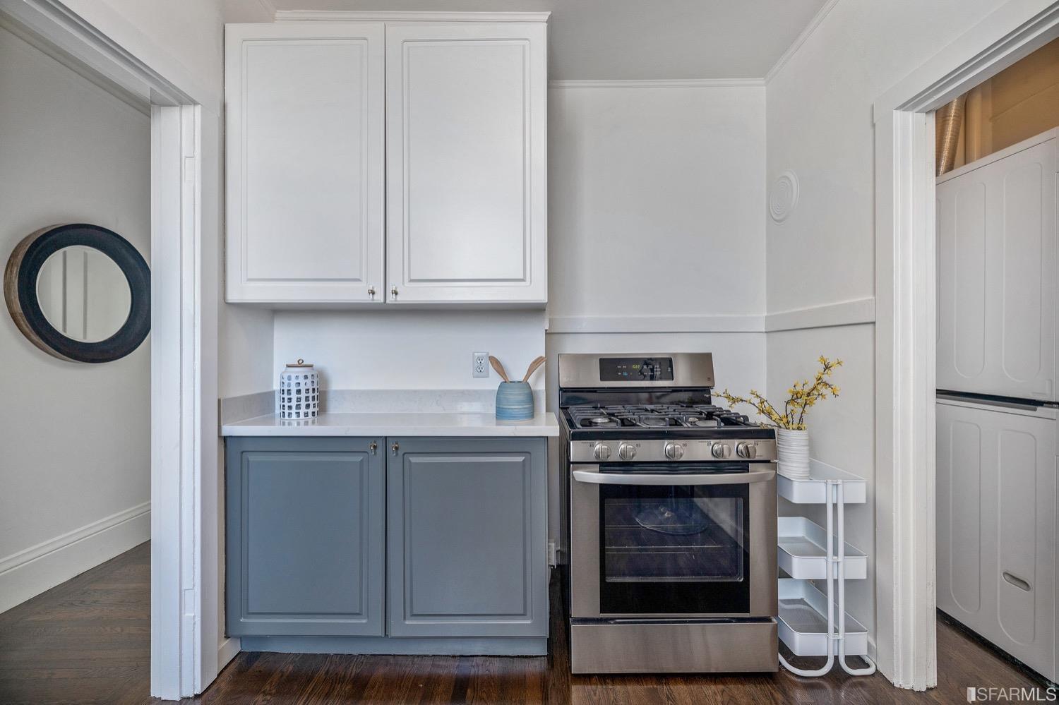 1335 Union Street Unit: 11