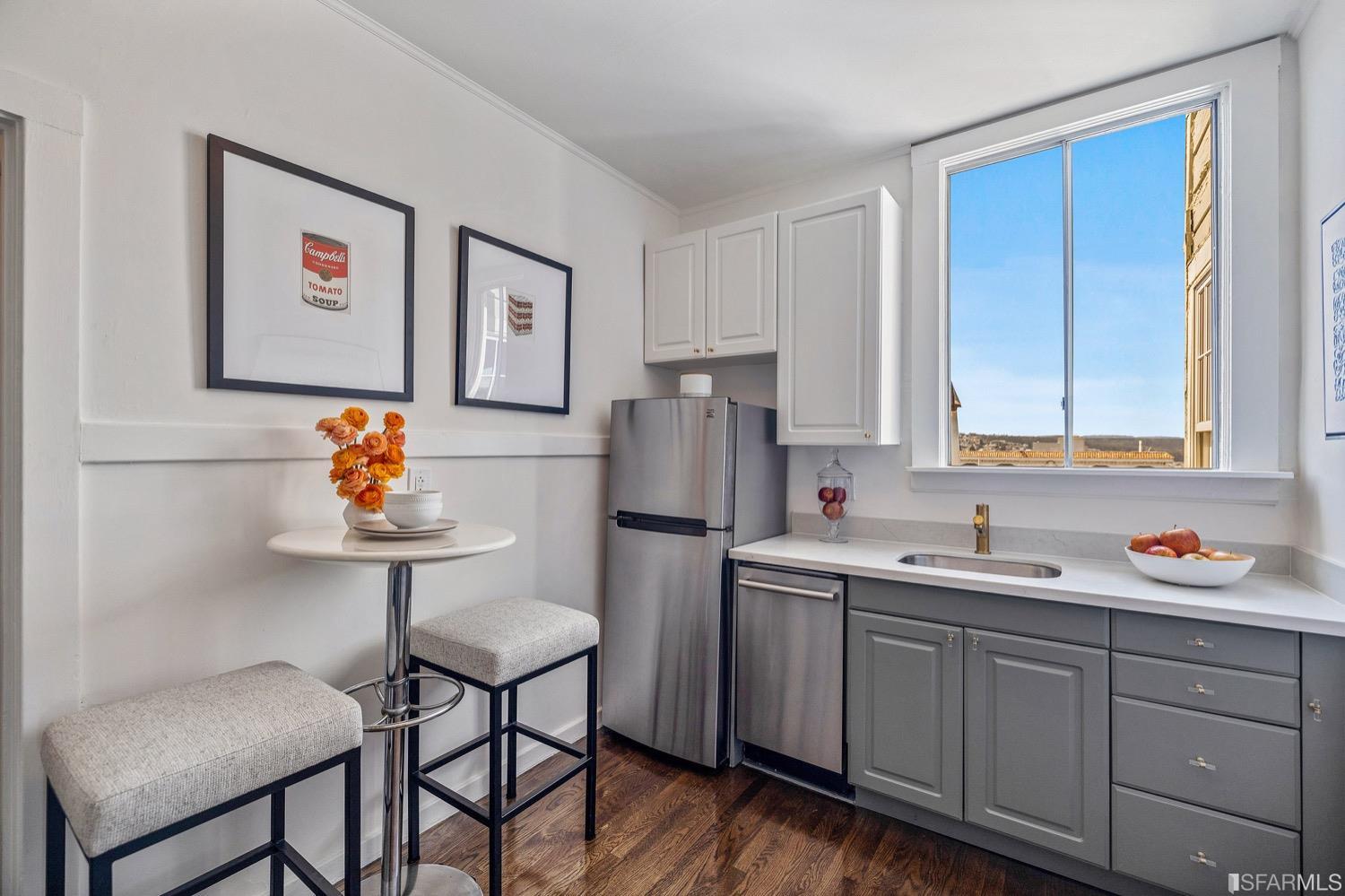 1335 Union Street Unit: 11