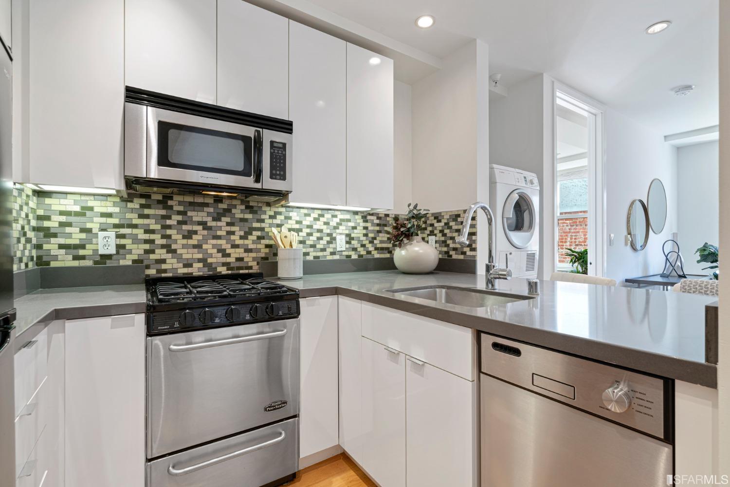 901 Bush Street Unit: 403