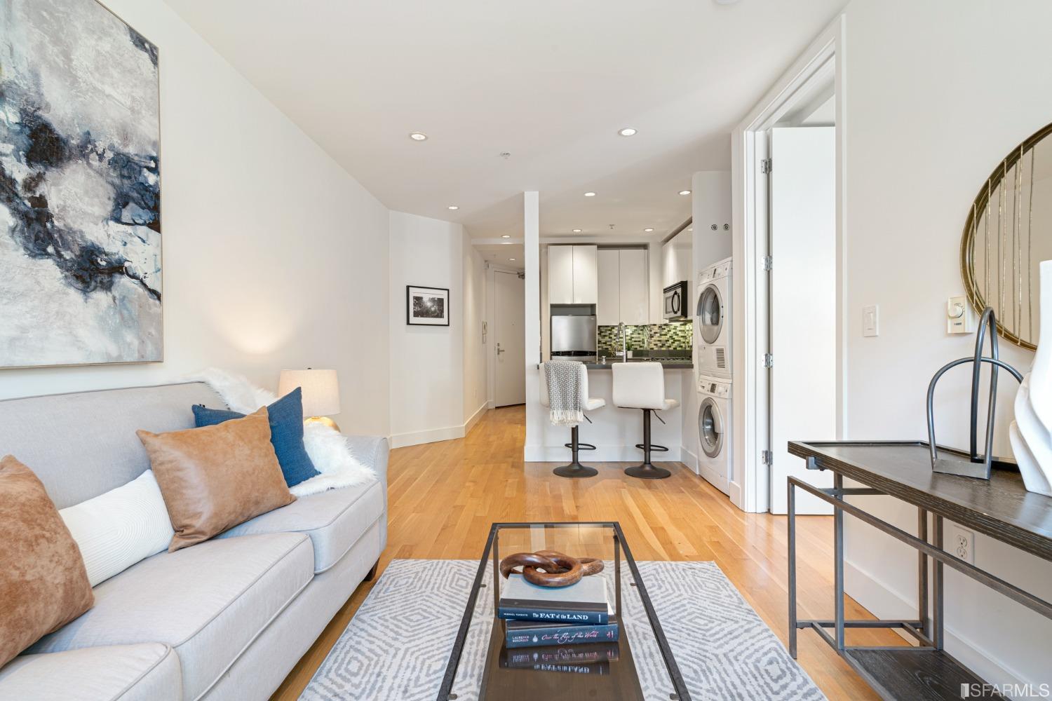 901 Bush Street Unit: 403