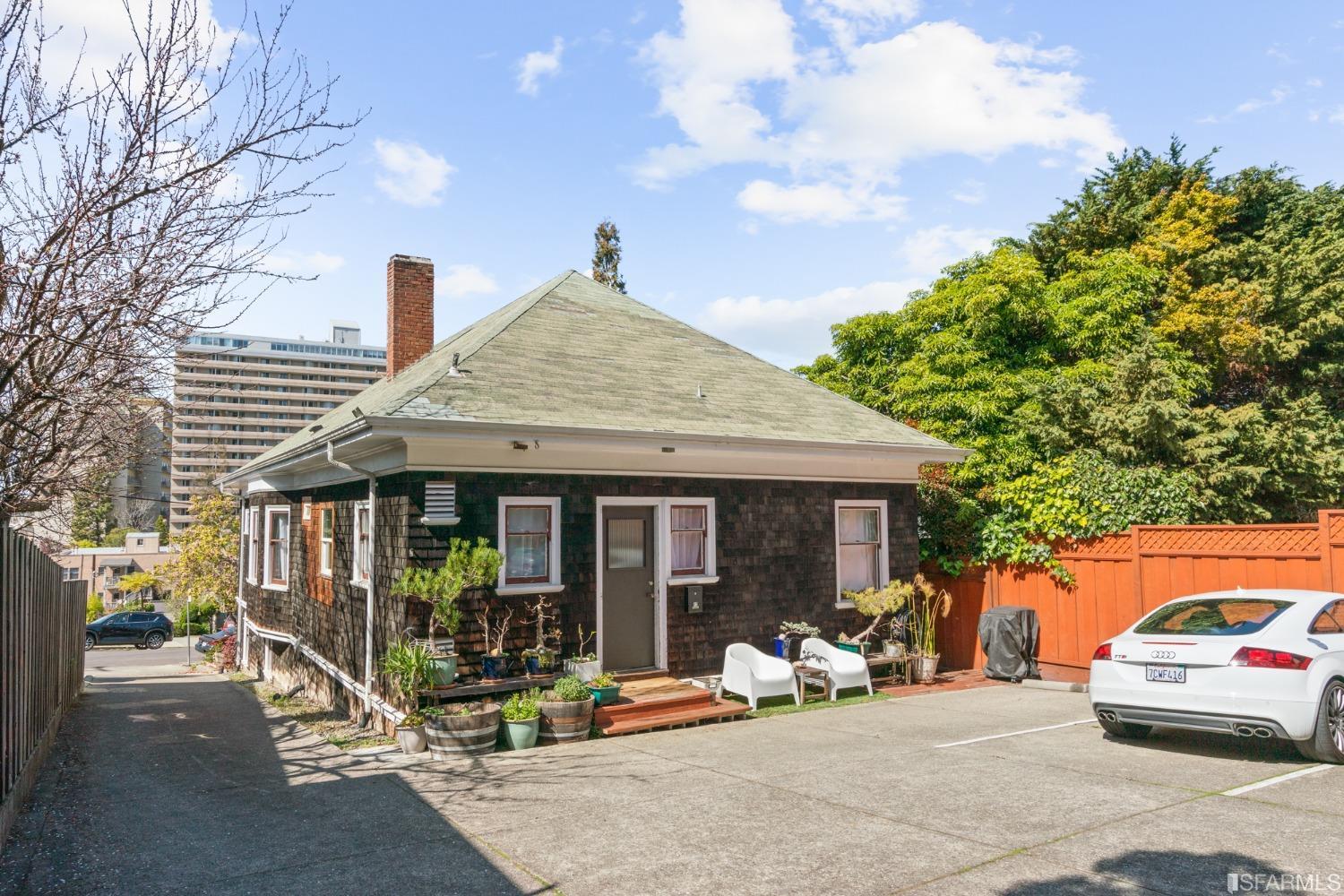 92 Monte Cresta Avenue