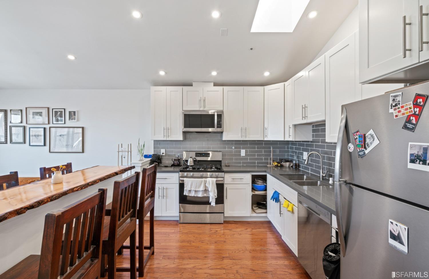 92 Monte Cresta Avenue