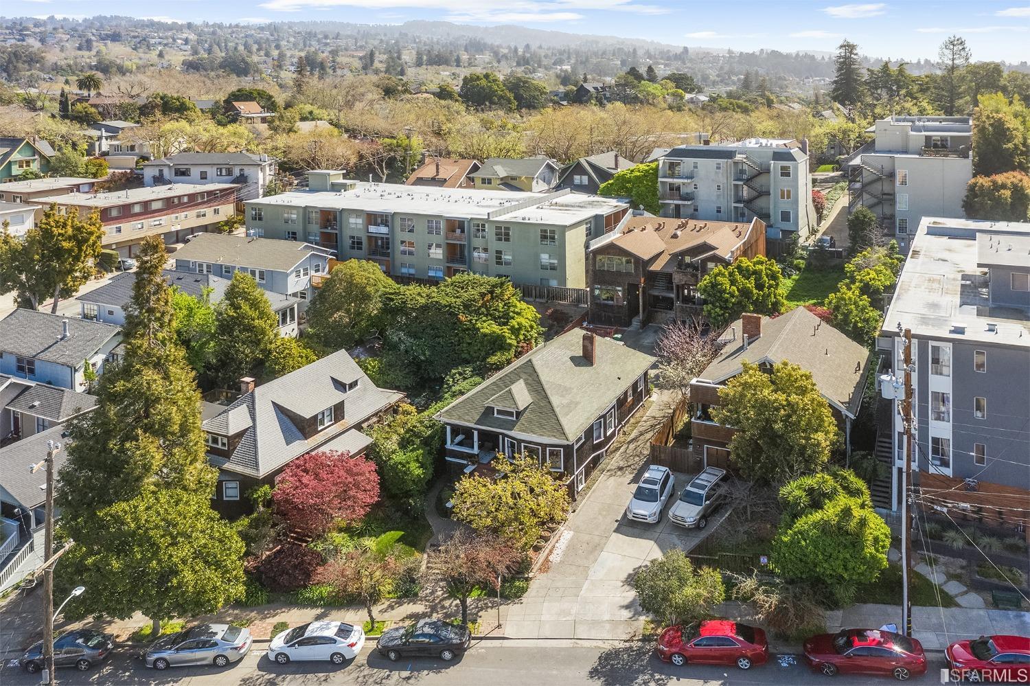 92 Monte Cresta Avenue