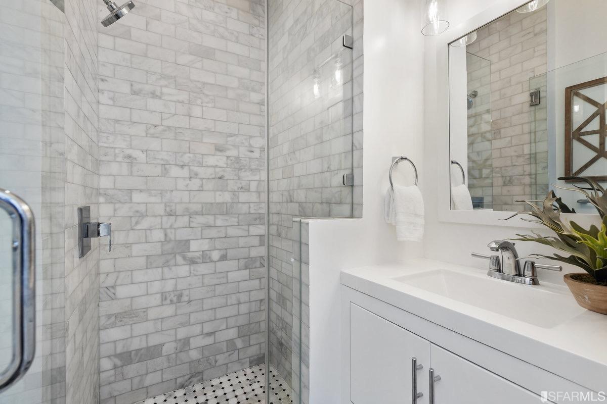 267 Hermann Street Unit: 271