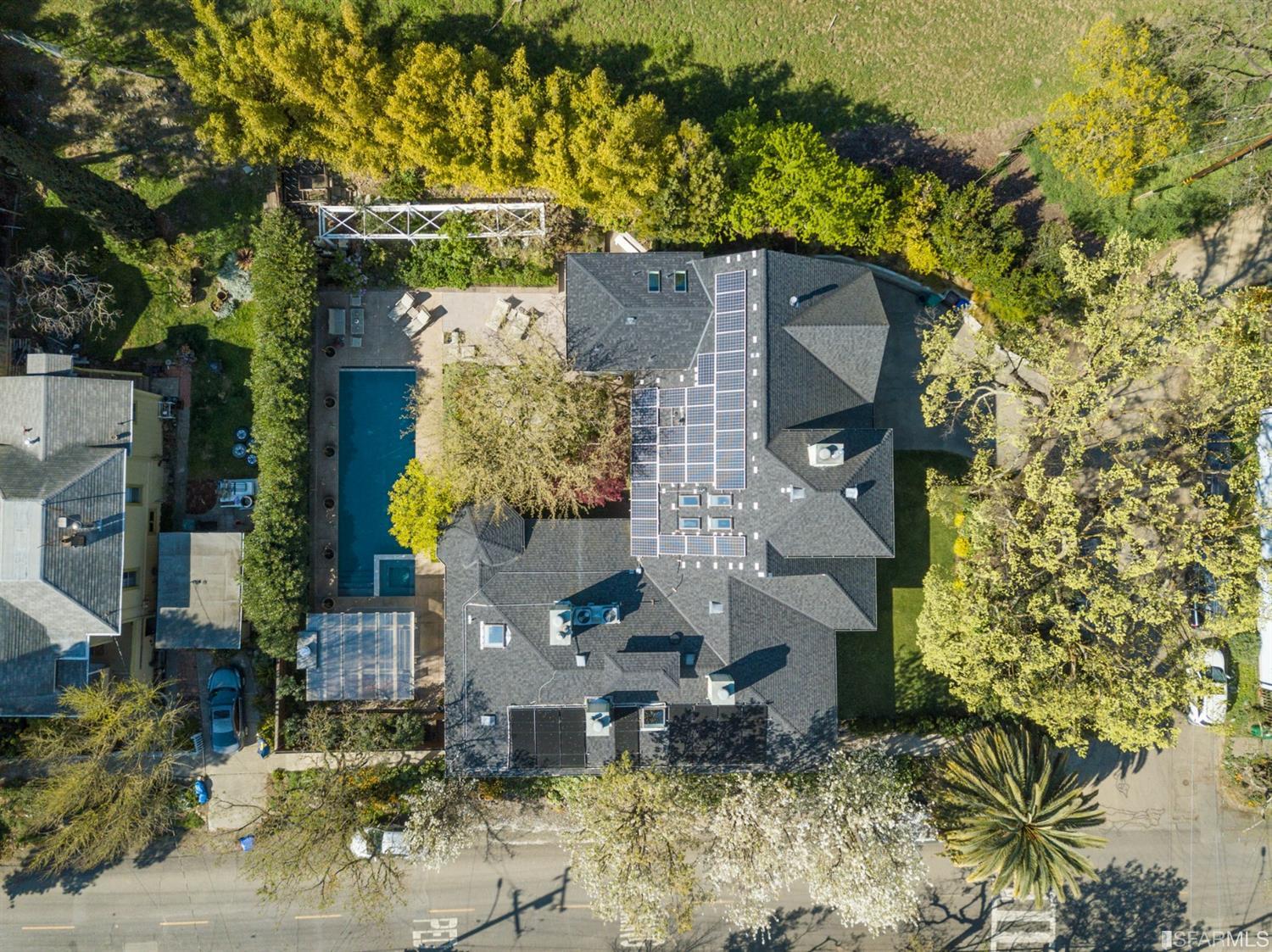 70 Canyon Lake Drive