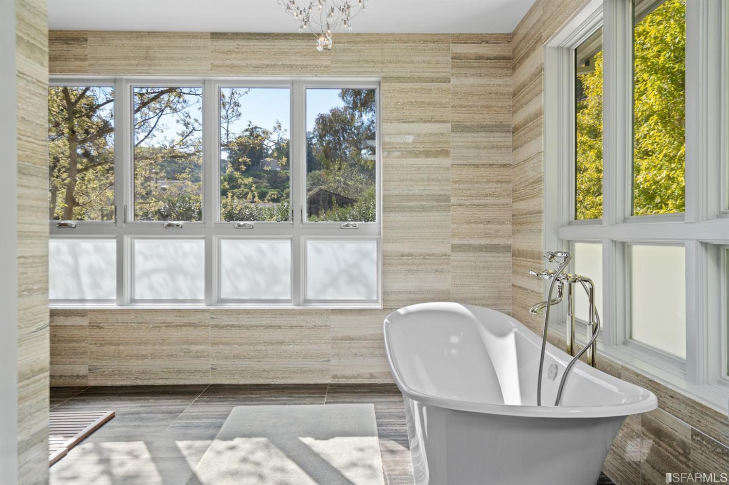 70 Canyon Lake Drive