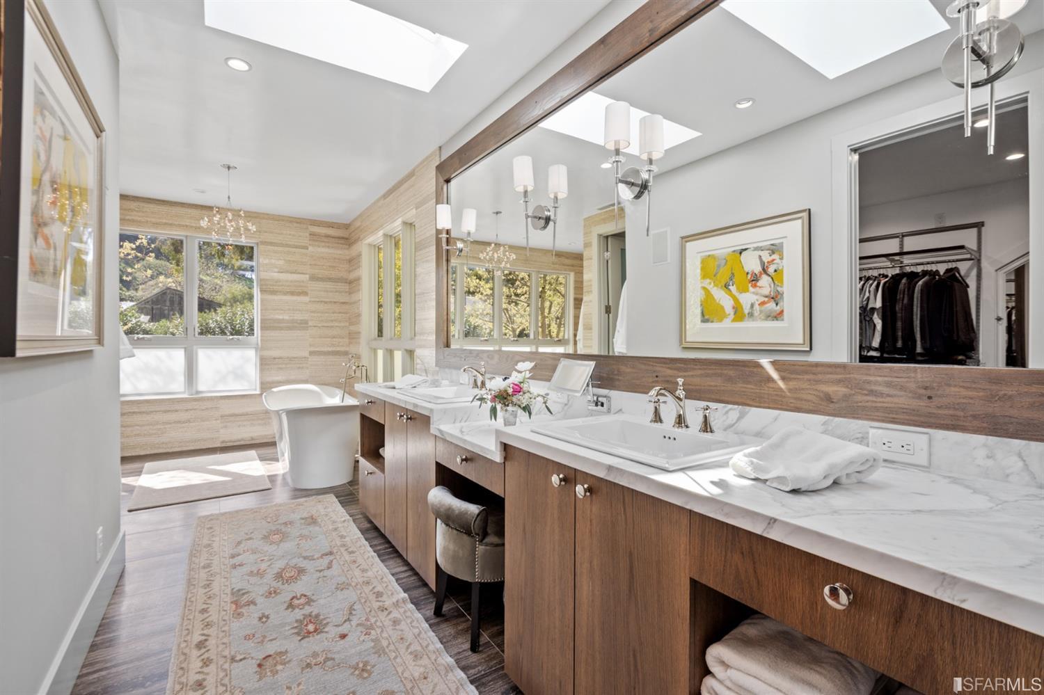 70 Canyon Lake Drive