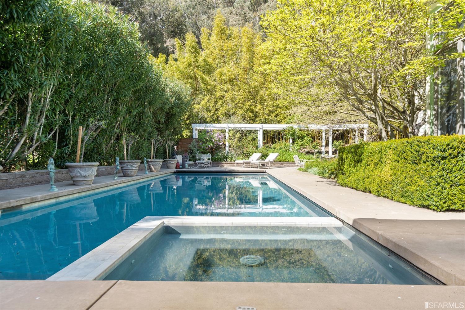 70 Canyon Lake Drive