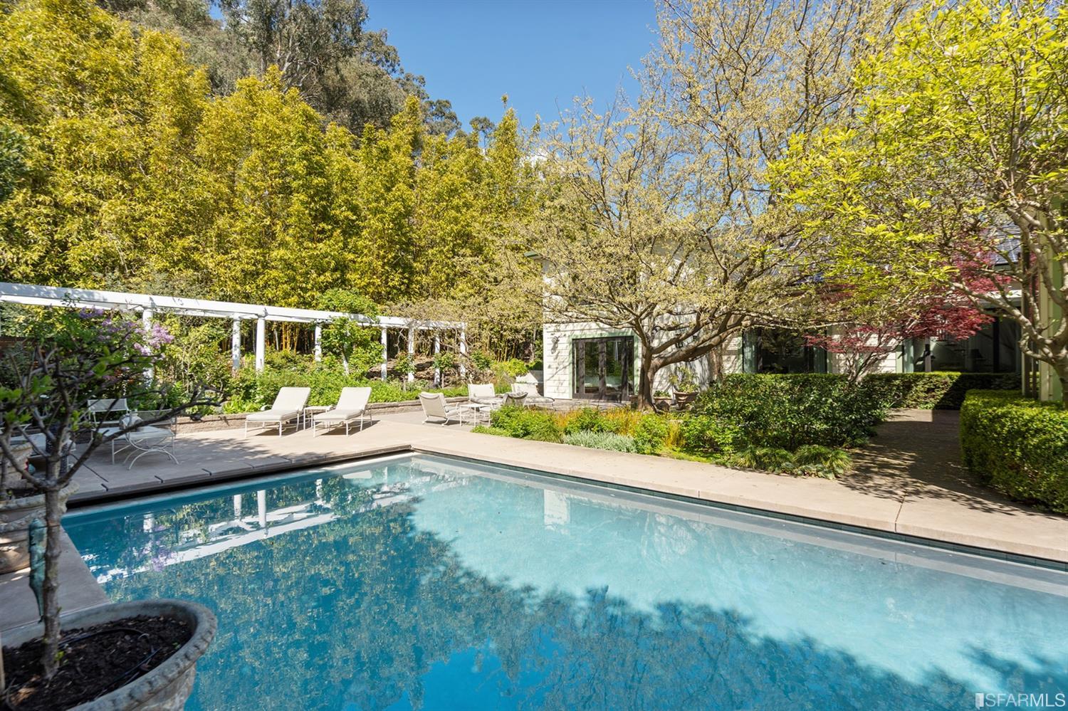 70 Canyon Lake Drive