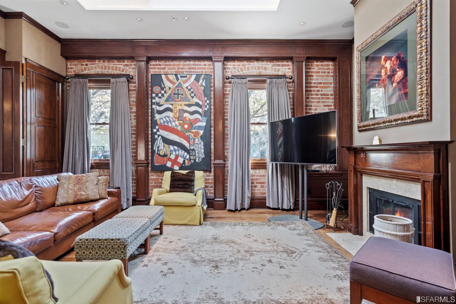 70 Canyon Lake Drive