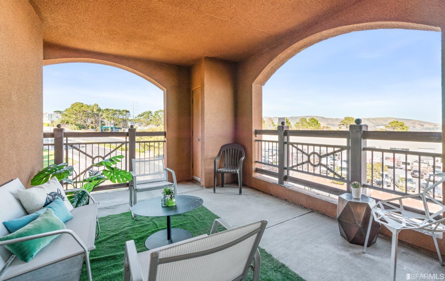 2200 Gellert Boulevard Unit: 6306