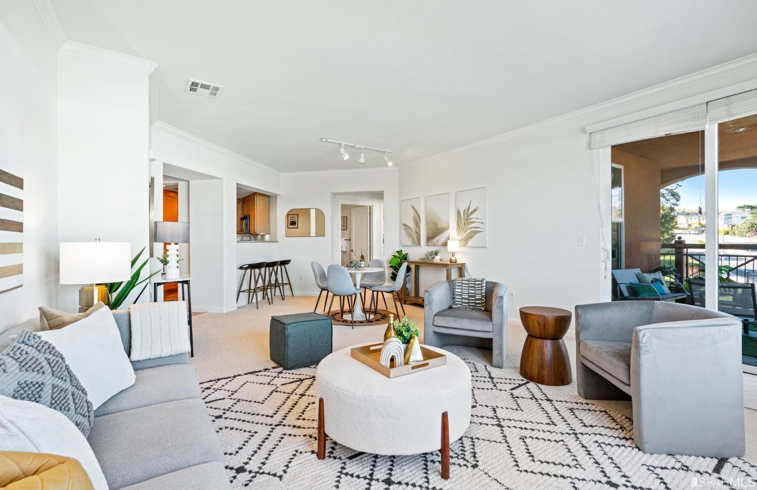 2200 Gellert Boulevard Unit: 6306