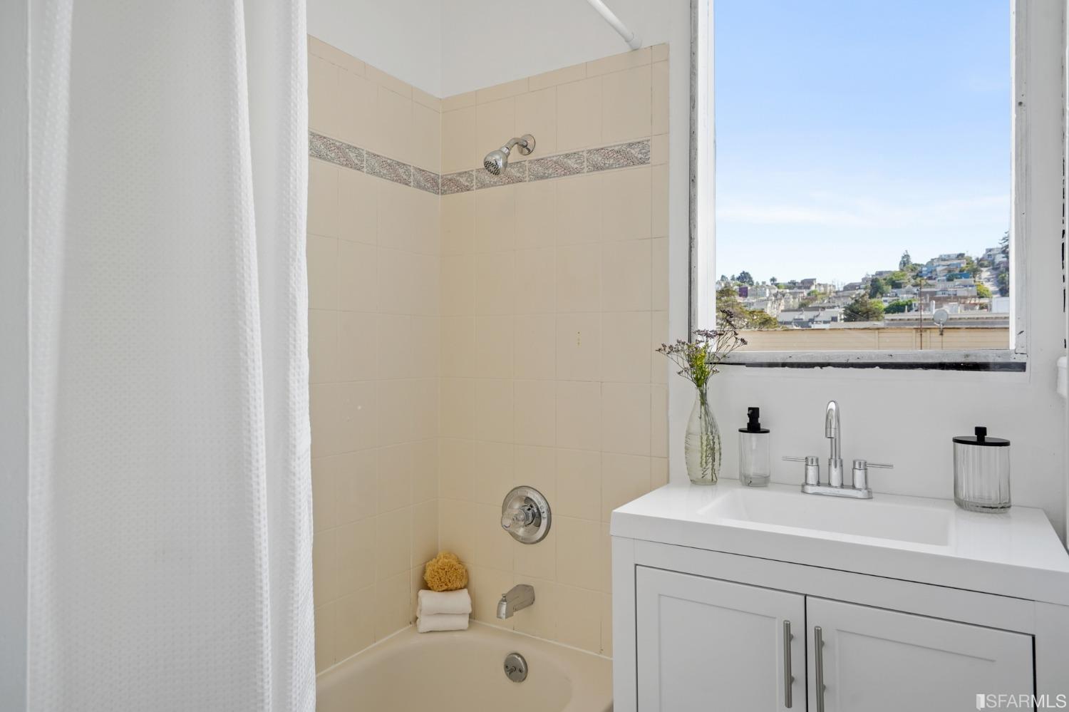 77 Collingwood Street