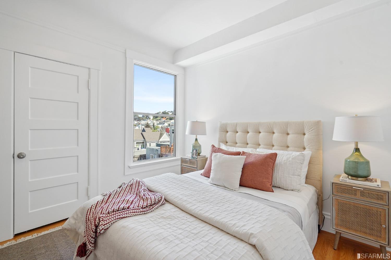 77 Collingwood Street