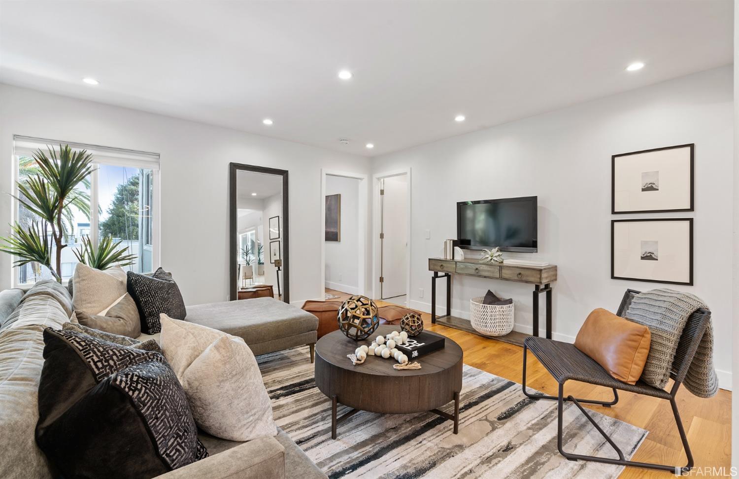 4096 17th Street Unit: 310