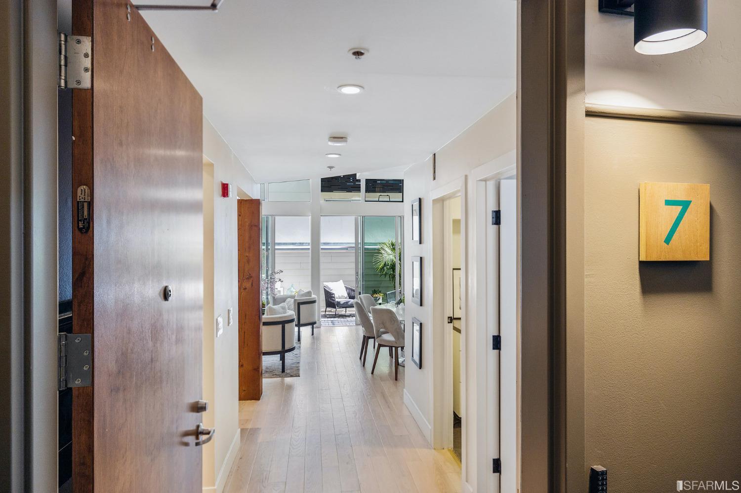 49 Zoe Street Unit: 7