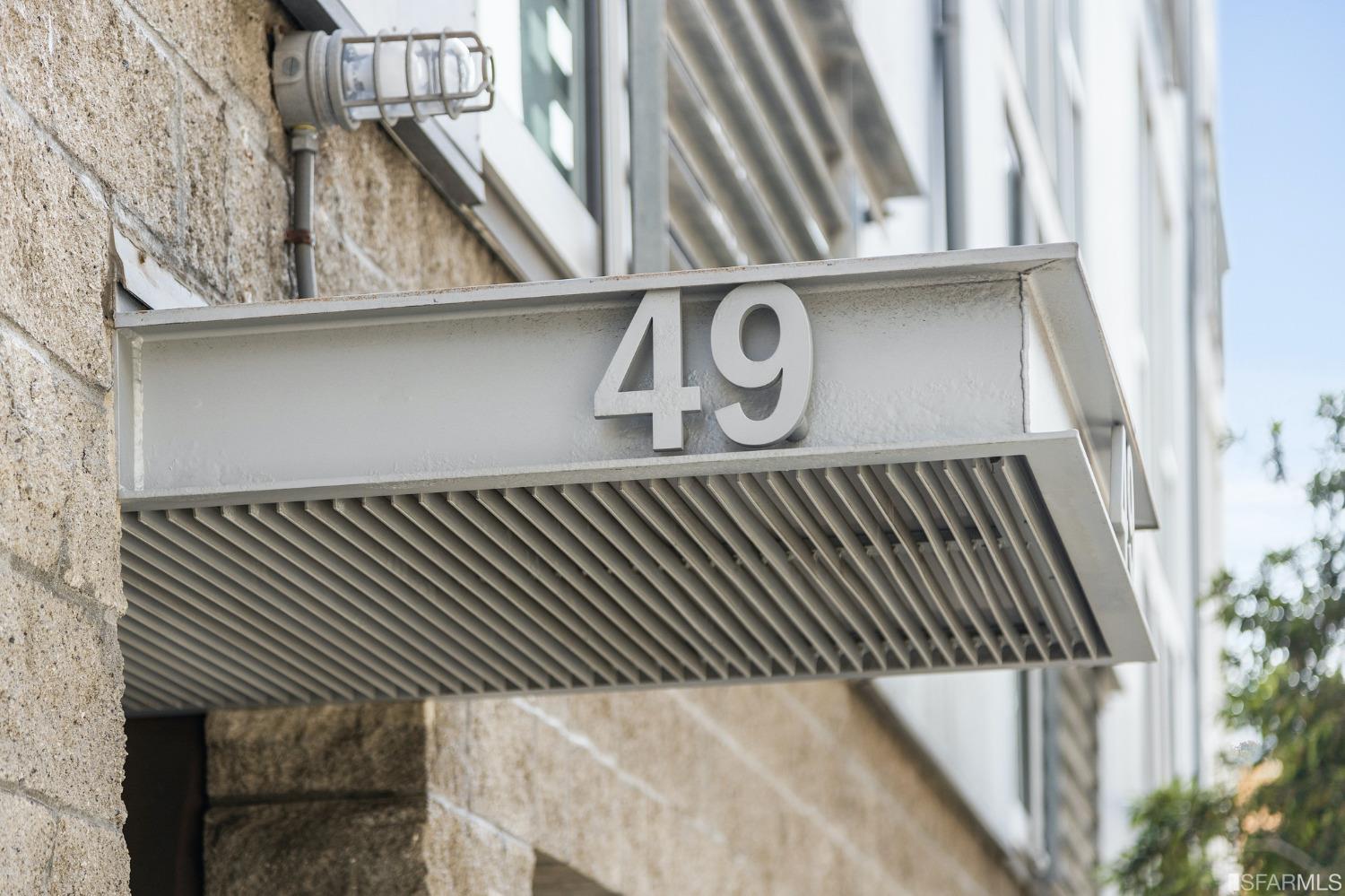 49 Zoe Street Unit: 7