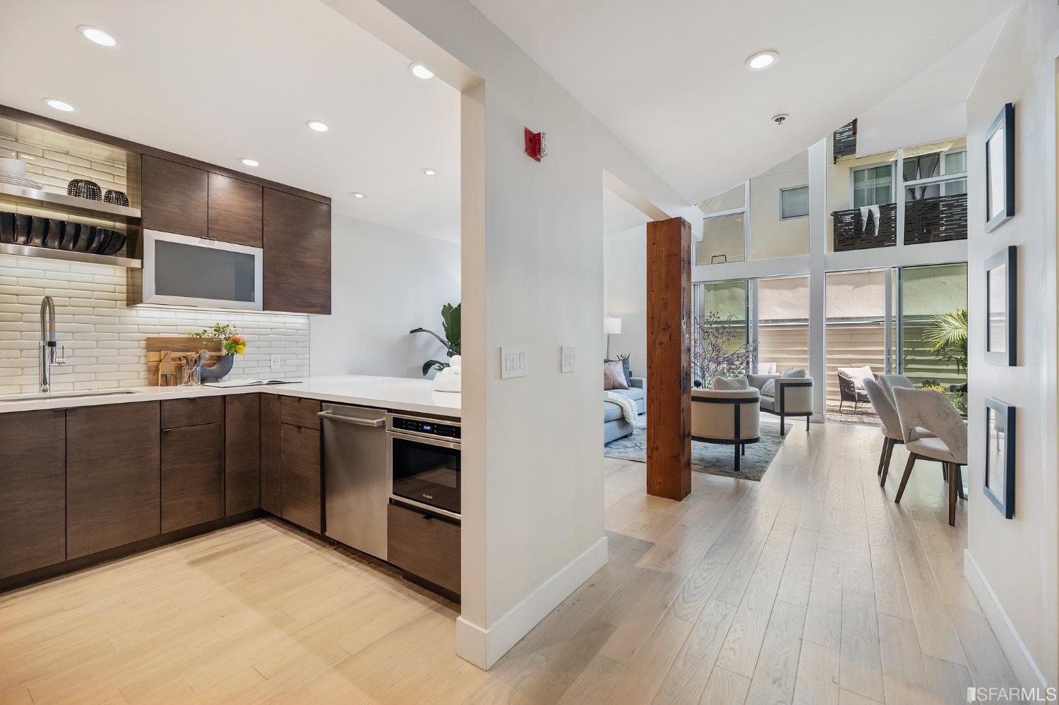 49 Zoe Street Unit: 7