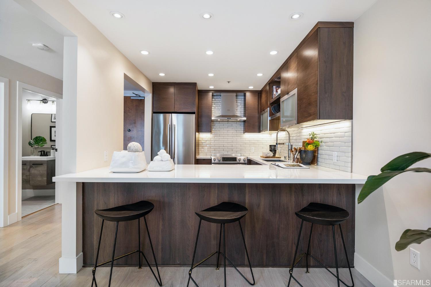 49 Zoe Street Unit: 7