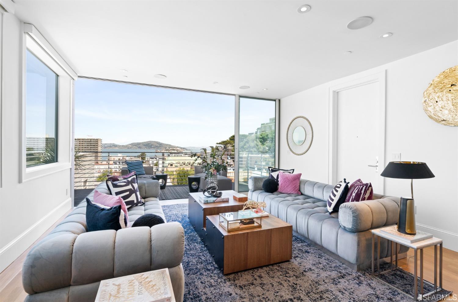 1268 Lombard Street Unit: 4