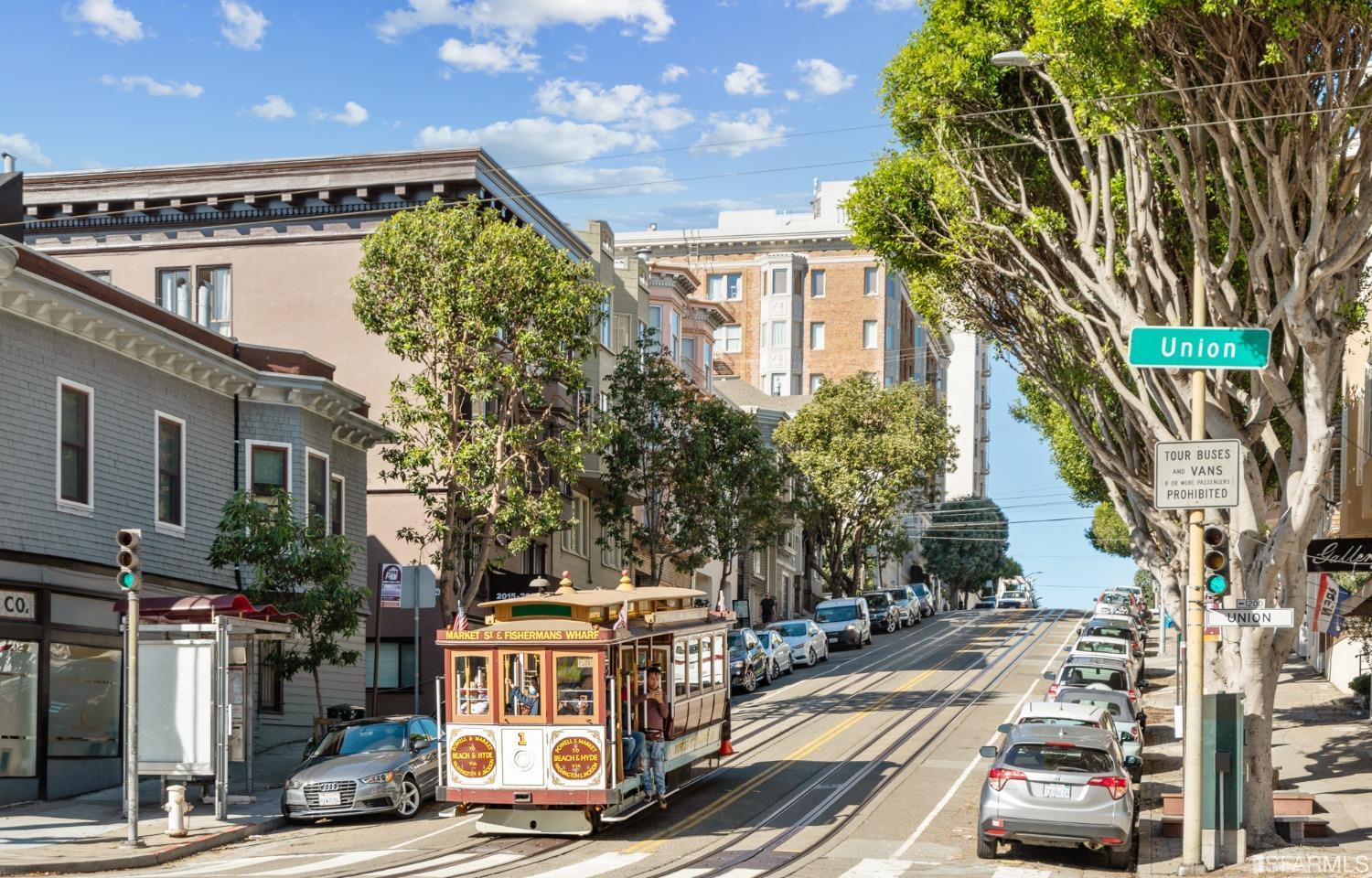 1268 Lombard Street Unit: 4