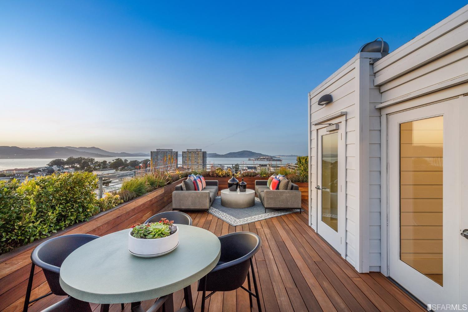 1268 Lombard Street Unit: 4