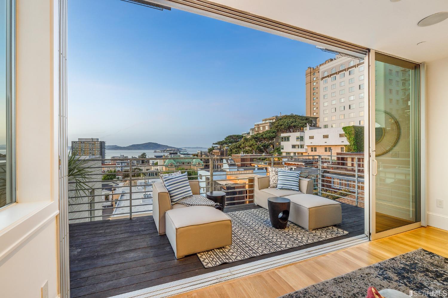 1268 Lombard Street Unit: 4