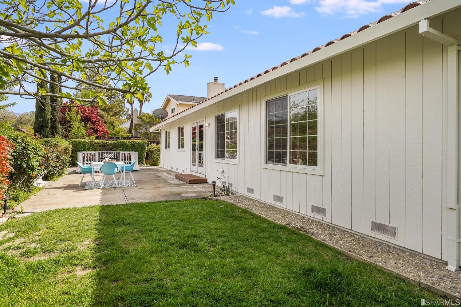 4395 Arrowwood Circle