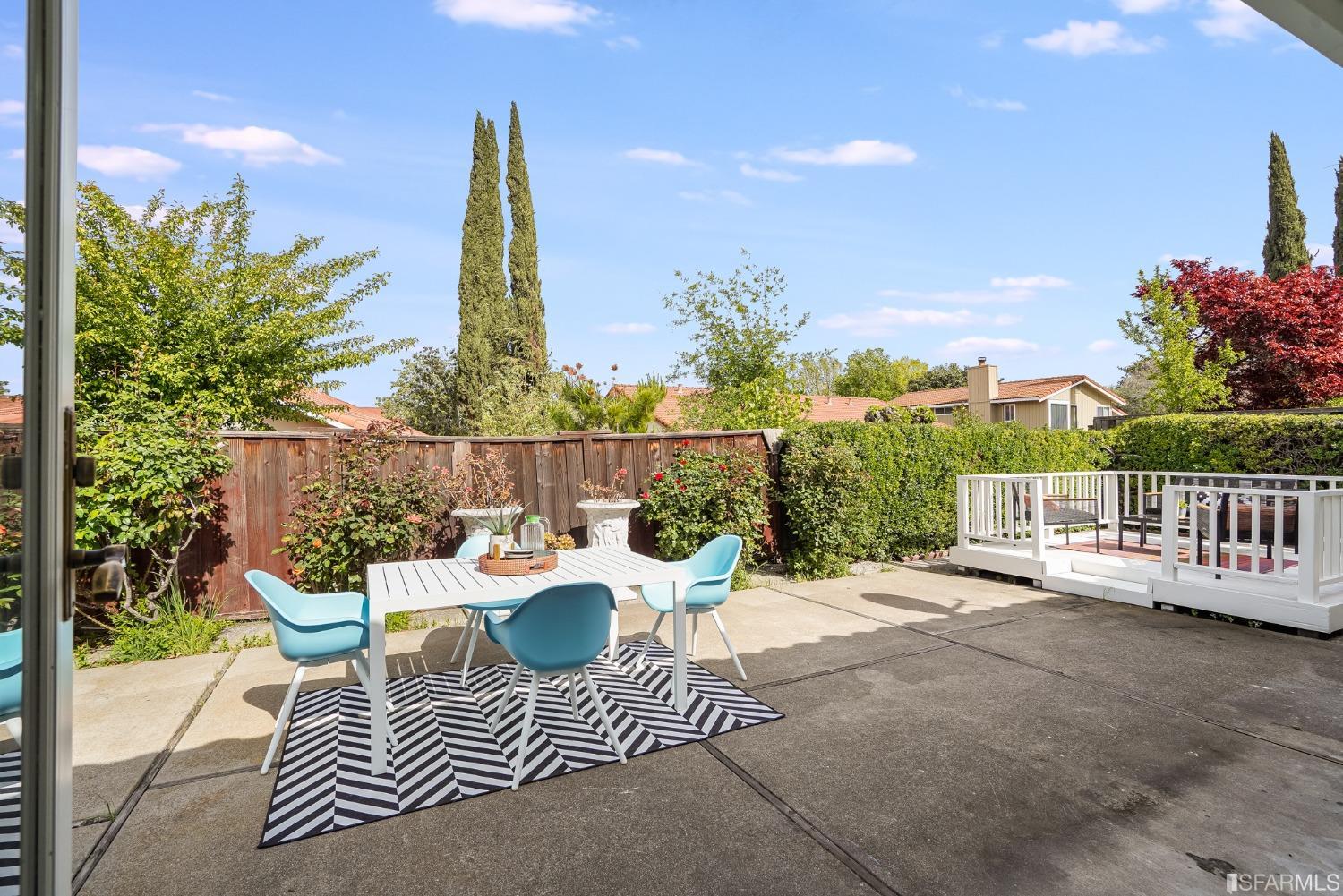 4395 Arrowwood Circle