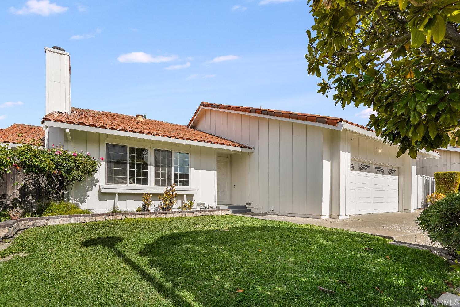 4395 Arrowwood Circle