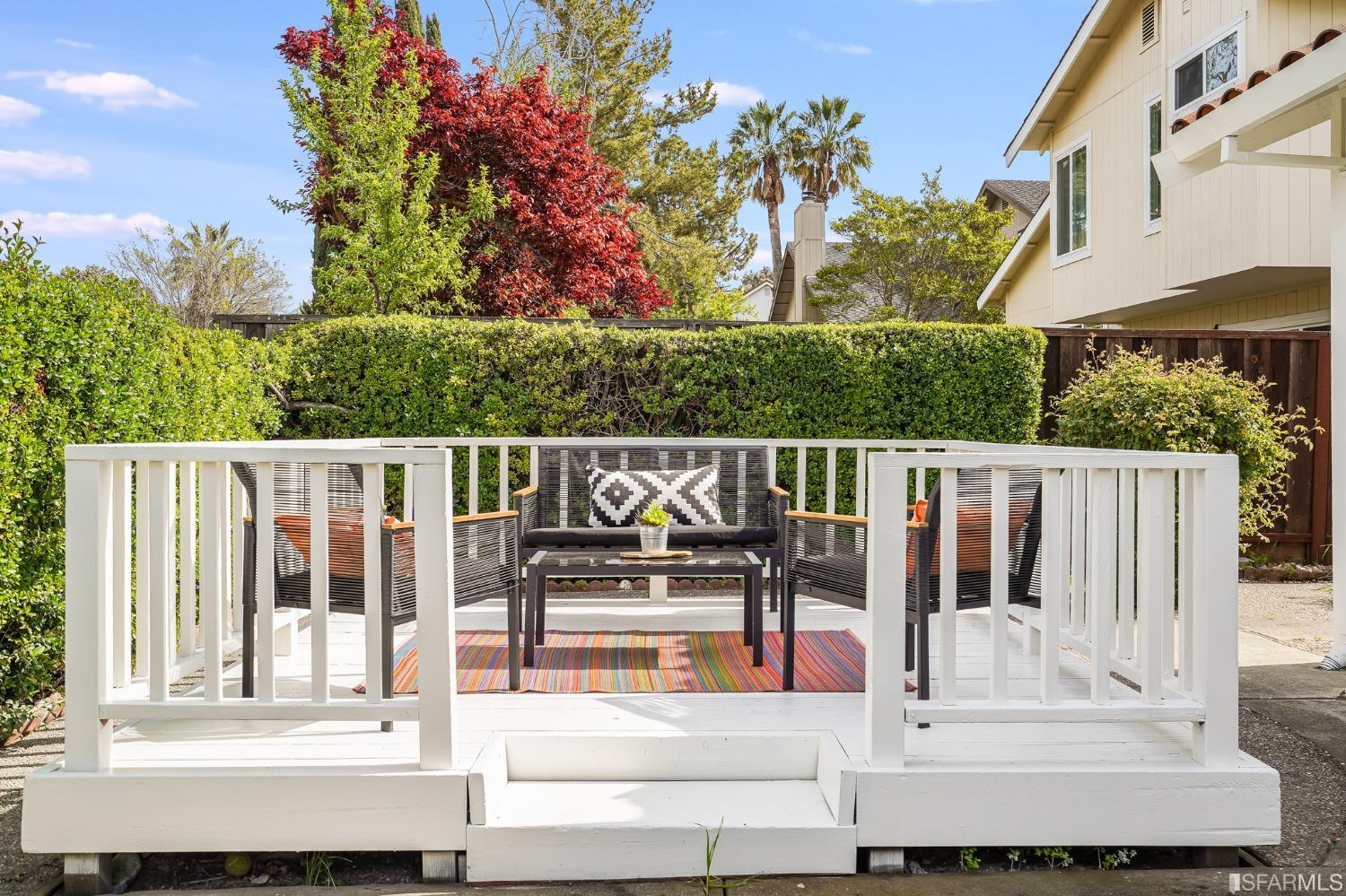 4395 Arrowwood Circle