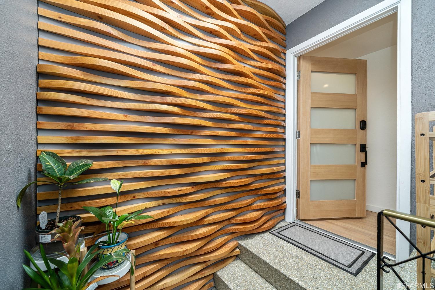 738 North Point Street