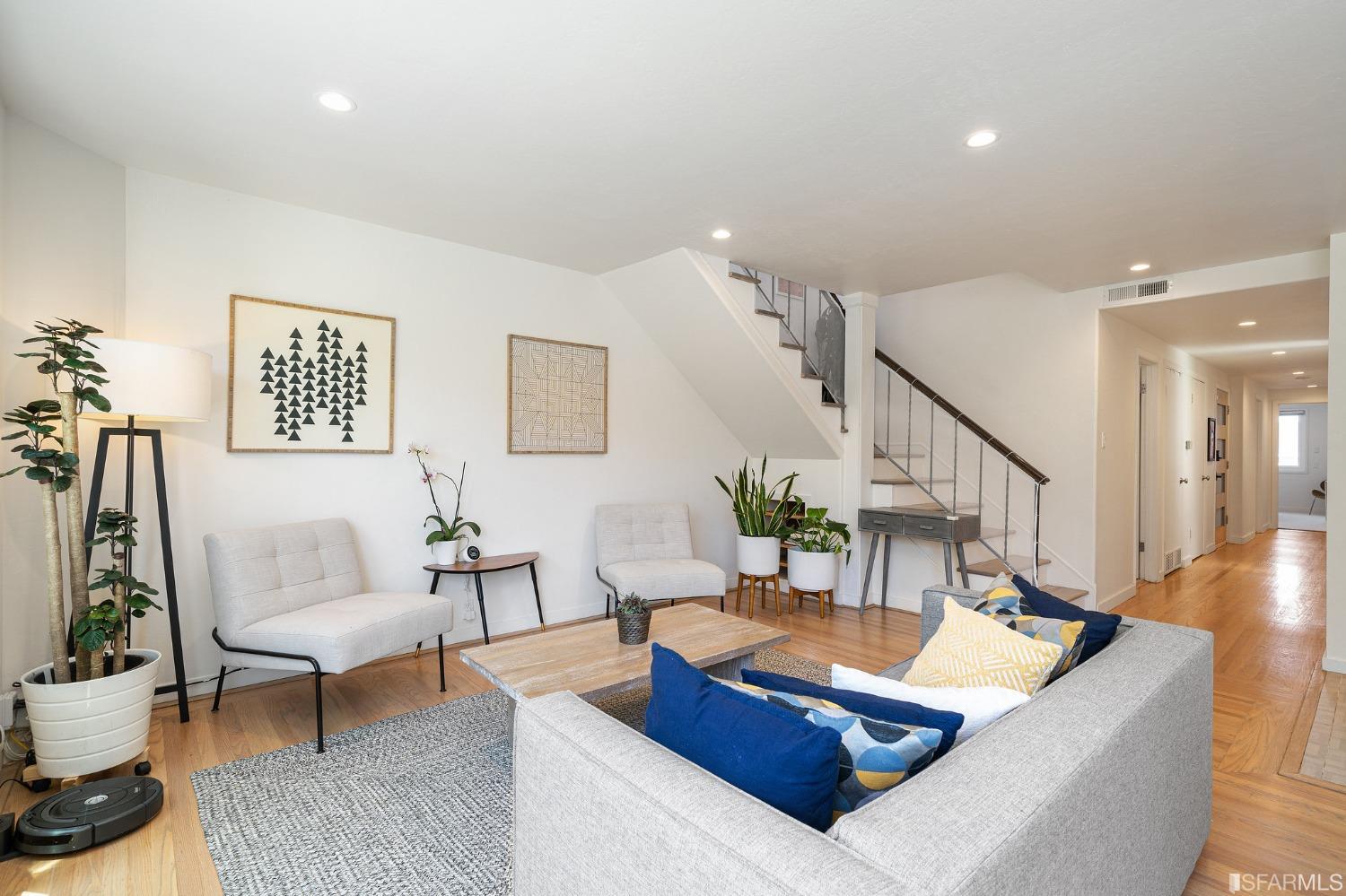 738 North Point Street