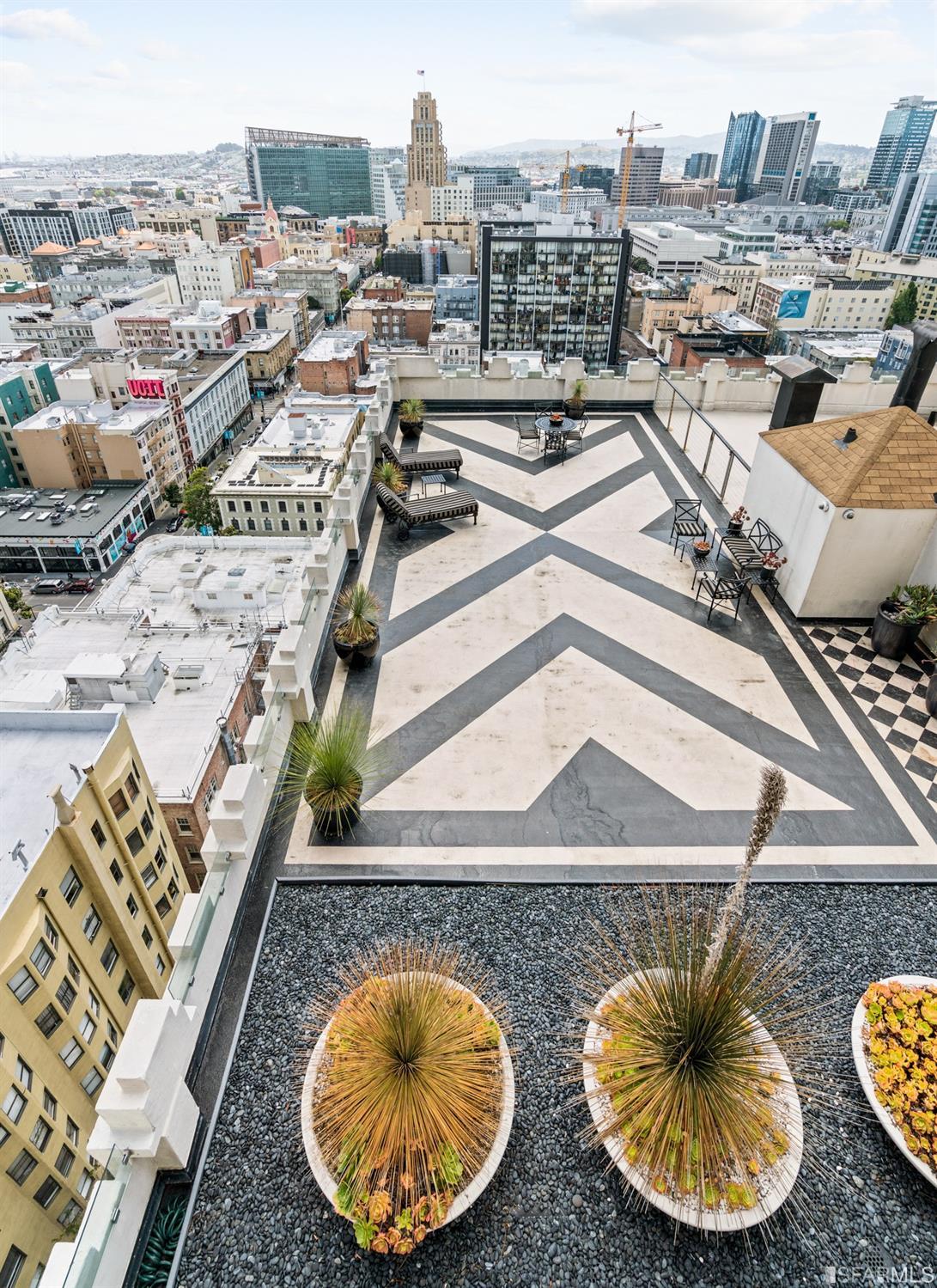 631 Ofarrell Street Unit: 1801