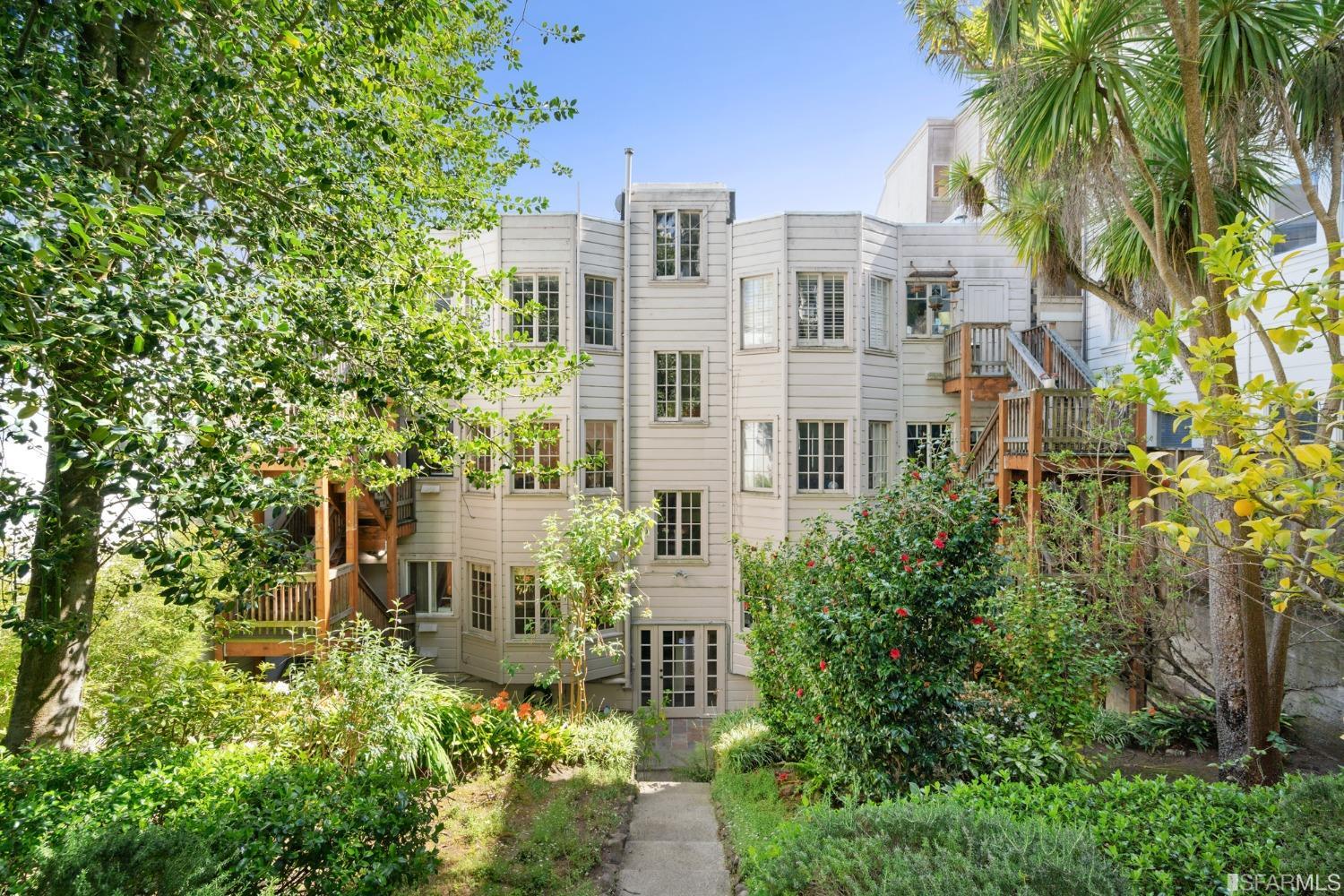 2990 Jackson Street Unit: 4