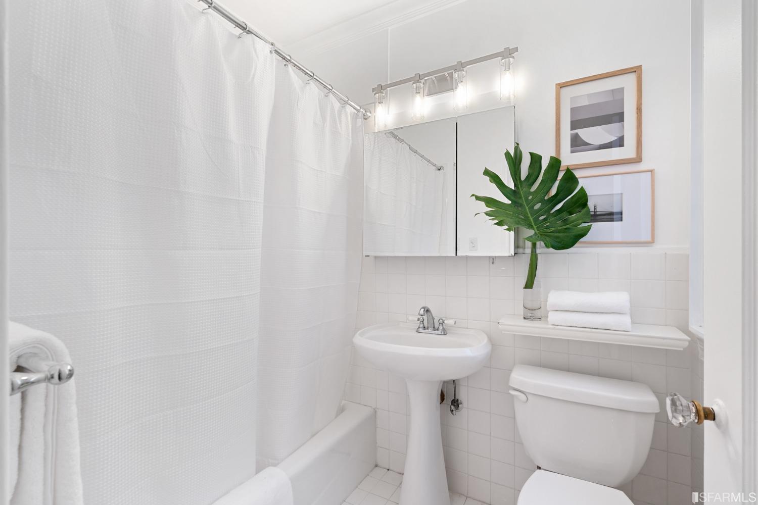 2990 Jackson Street Unit: 4