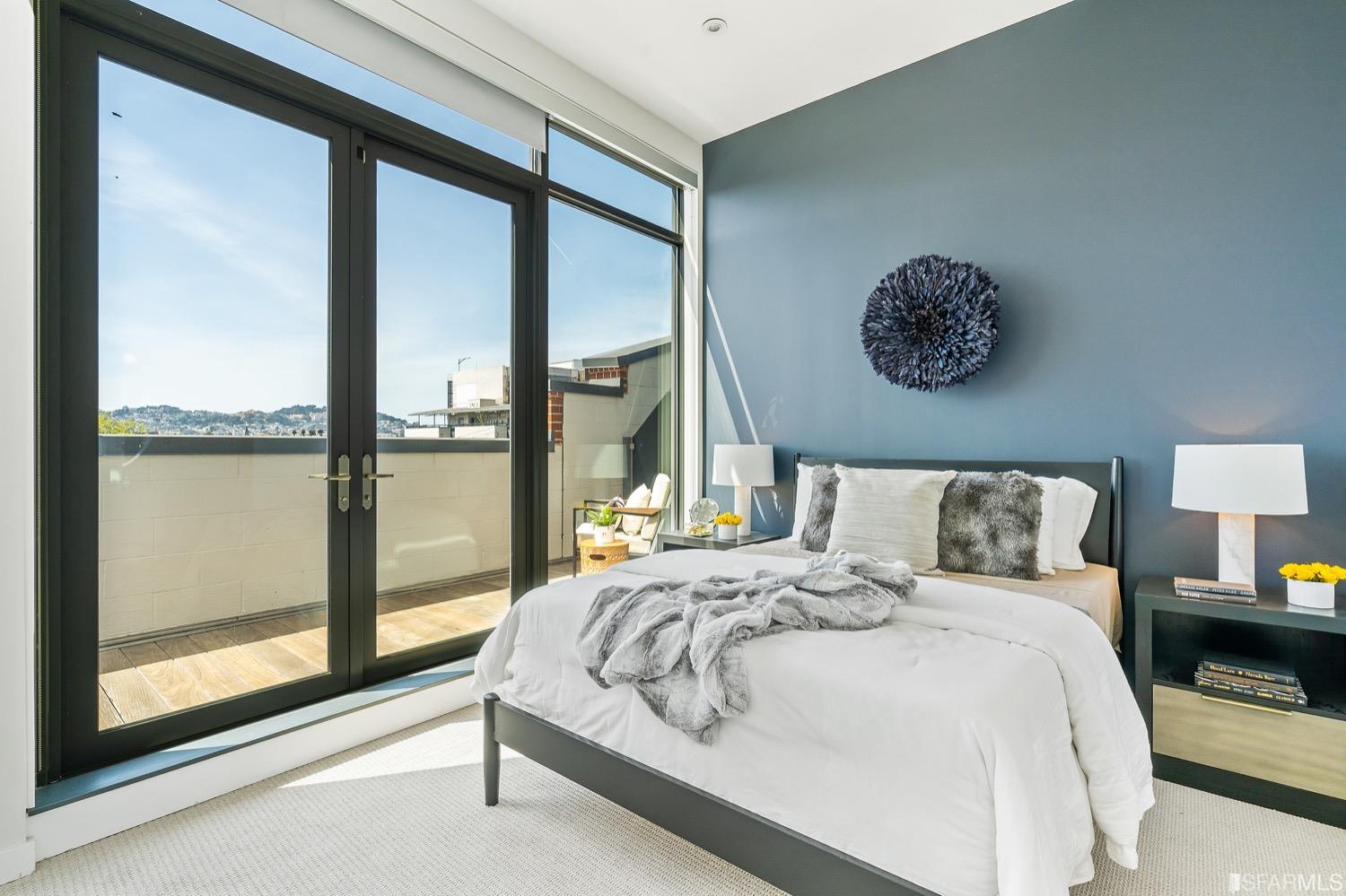 2101 Bryant Street Unit: 304