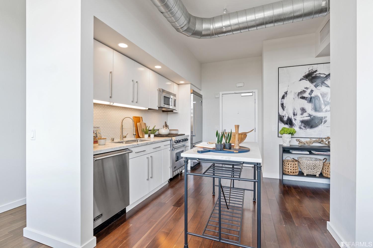 2101 Bryant Street Unit: 304