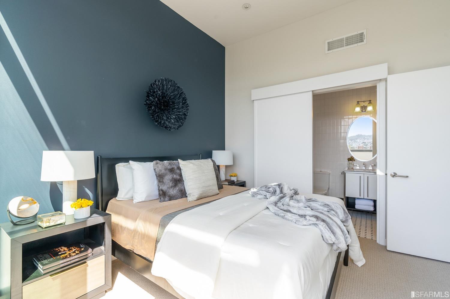 2101 Bryant Street Unit: 304