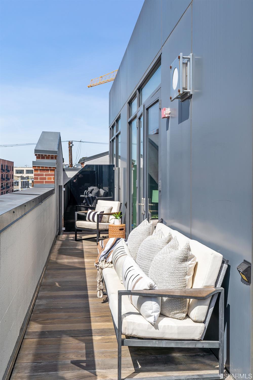 2101 Bryant Street Unit: 304