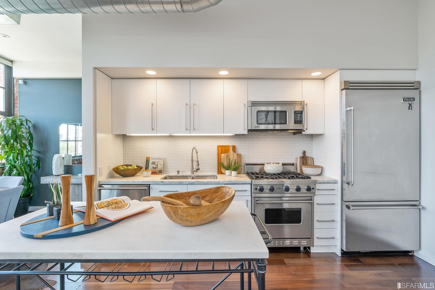 2101 Bryant Street Unit: 304