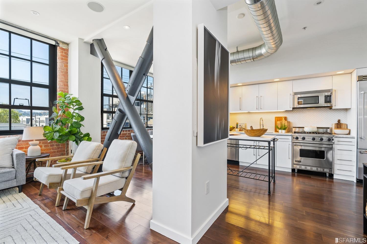 2101 Bryant Street Unit: 304