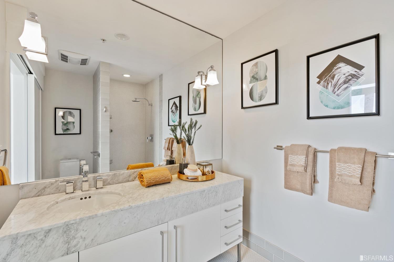 2101 Bryant Street Unit: 304