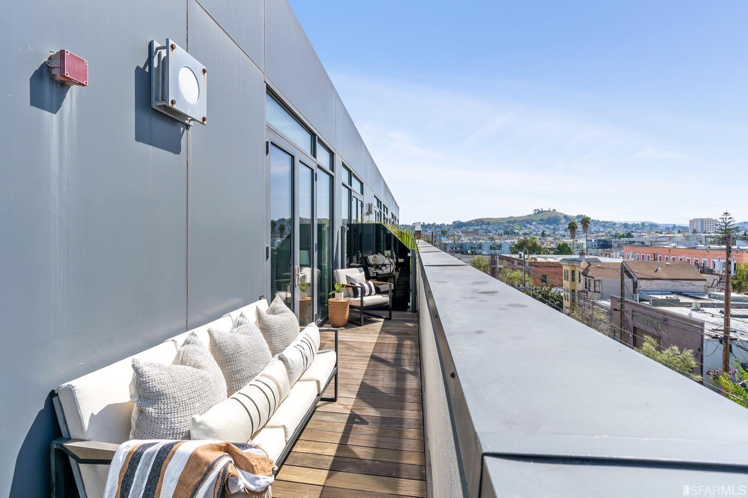 2101 Bryant Street Unit: 304