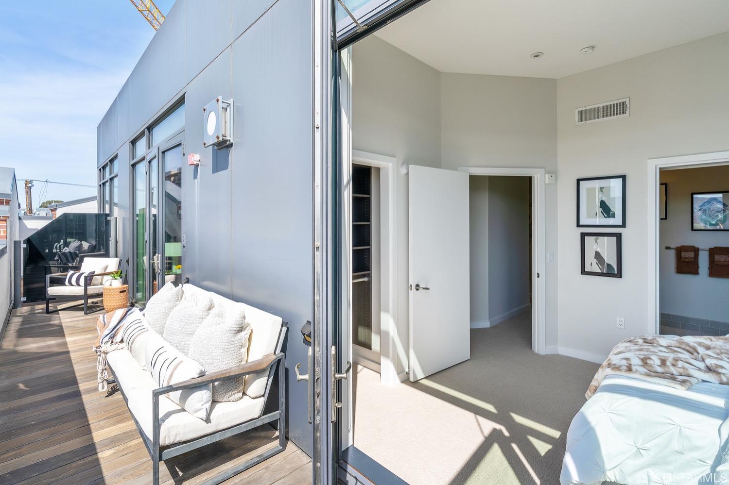 2101 Bryant Street Unit: 304