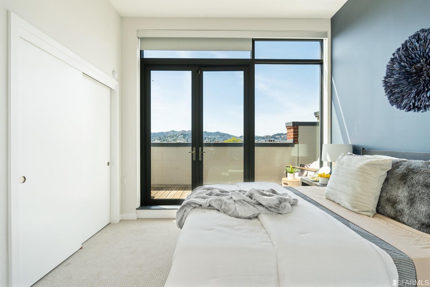 2101 Bryant Street Unit: 304