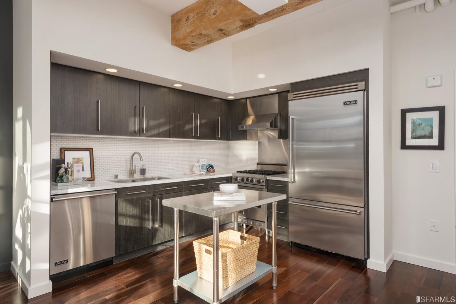 2101 Bryant Street Unit: 203