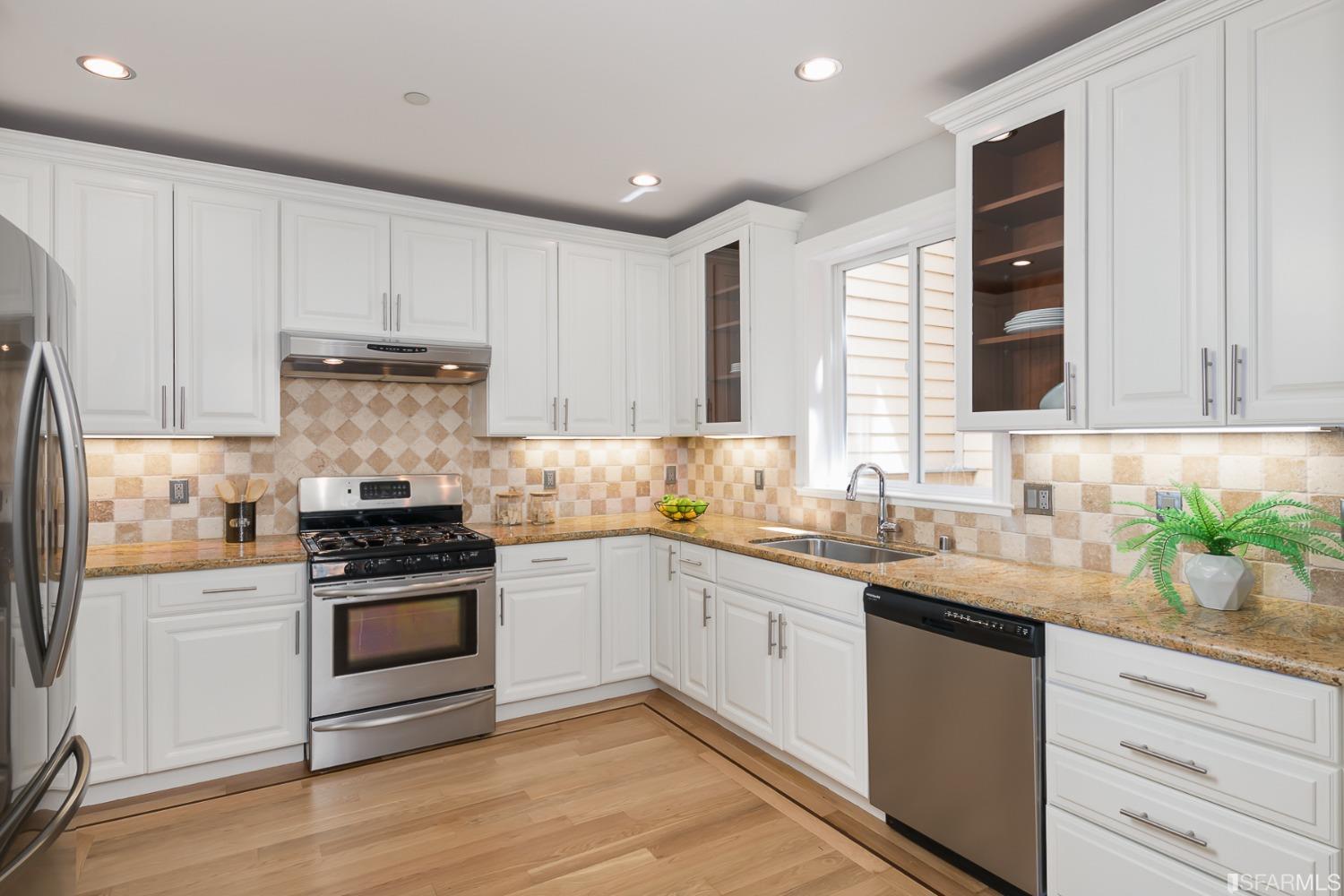 4005 Mission Street Unit: 1